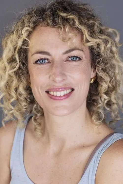 Loren Taylor interpretando a Freya