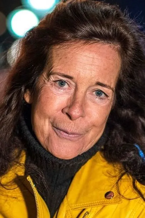 Lotta Ramel interpretando a Fia