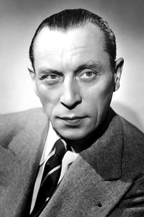 Tsugundo Maki ha trabajado con Louis Jouvet en 2 ocasiones