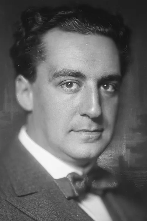 Louis de Bree ha trabajado con Louis Saalborn en 2 ocasiones