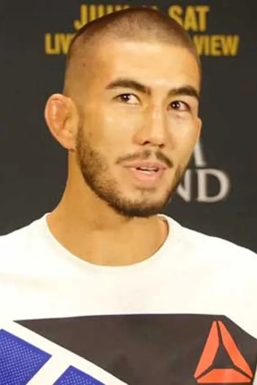 Soa Palelei ha trabajado con Louis Smolka en 2 ocasiones