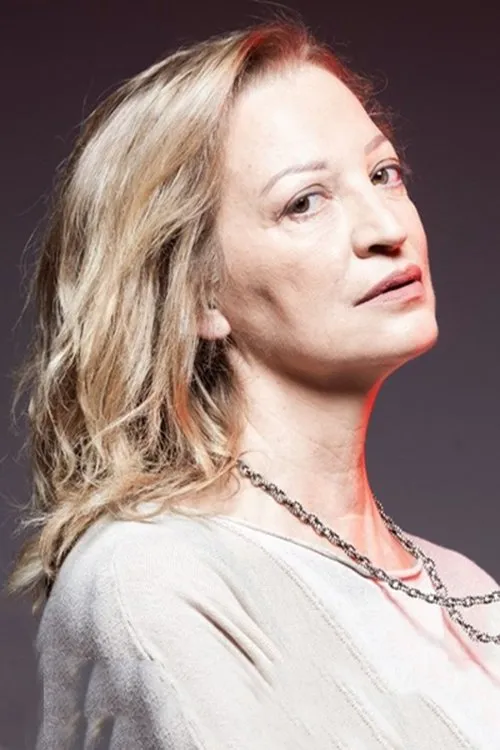 S?t???? ?at????? ha trabajado con Loukia Pistiola en 1 ocasiones