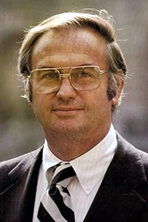 Lowell Weicker en su biografía y filmografía