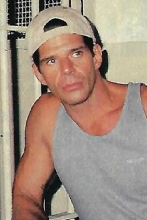 Lu Martan interpretando a Júlio