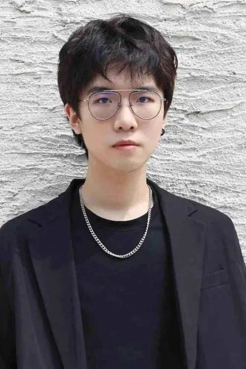 Лу Сы Хэн en su biografía y filmografía