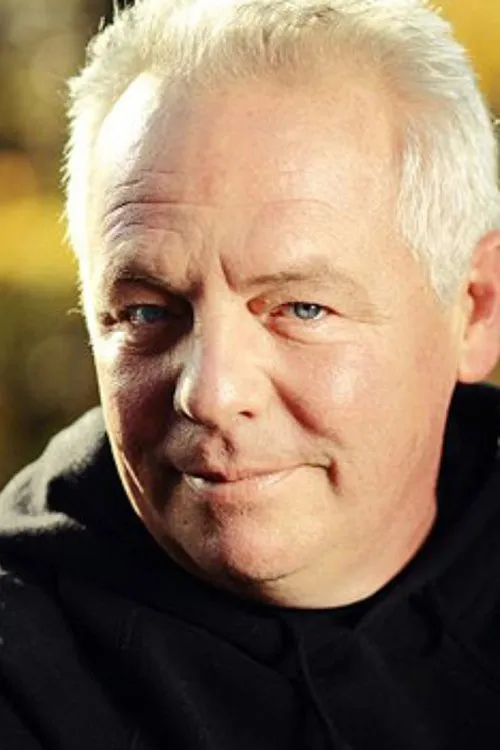 Joey Bélanger ha trabajado con Luc Senay en 1 ocasiones