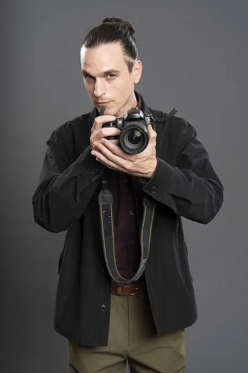 Luca Nucera interpretando a Federico