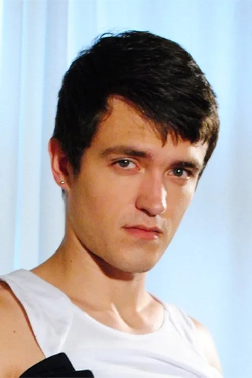 Issac Jones ha trabajado con Lucas Davidson en 3 ocasiones