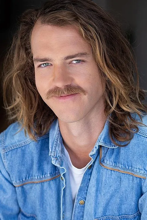 Kirill King ha trabajado con Lucas Hayes en 1 ocasiones