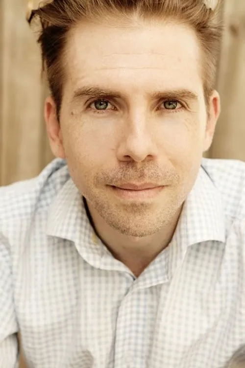 Lucas Stibbard interpretando a Jason