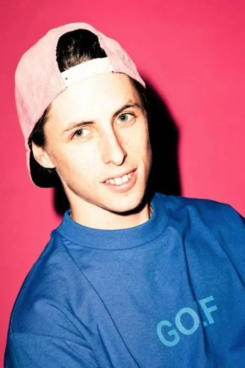 Lucas Vercetti interpretando a Himself