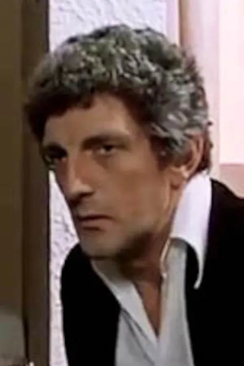 Luchezar Stoyanov interpretando a Fizkulturnikat