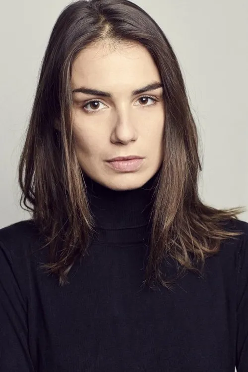 Lucia Ceracchi interpretando a Marta Mercuri