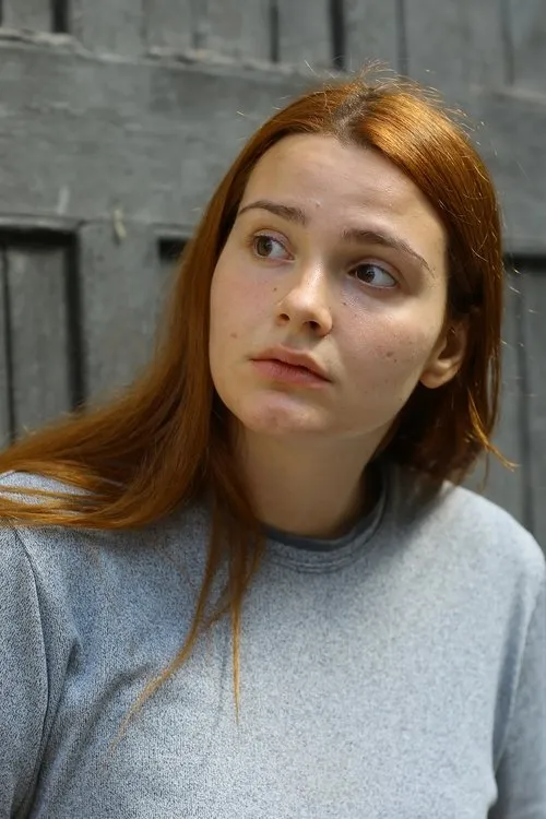 Lucía Llamedo interpretando a Vero