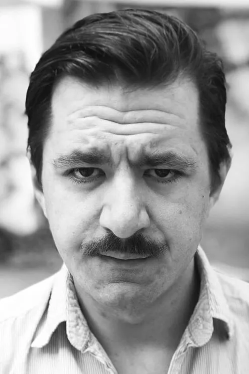 Lucian Iftime interpretando a Silviu