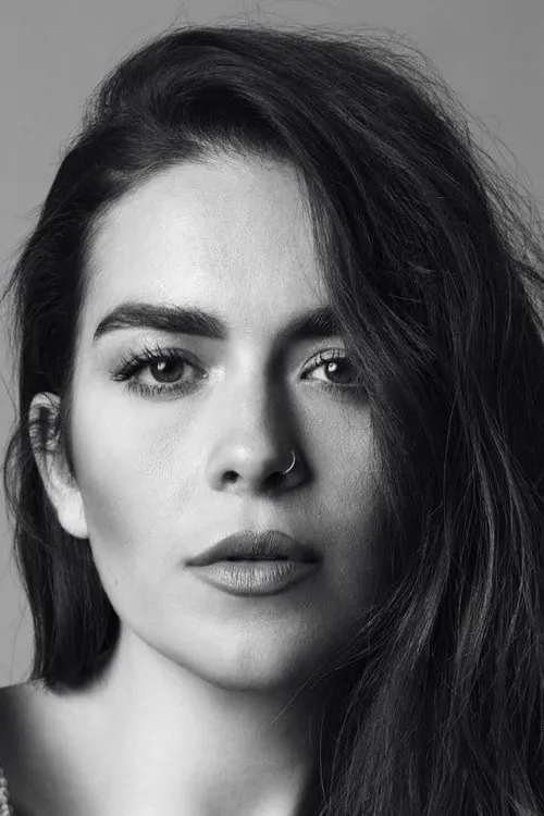 Duggie Fields ha trabajado con Luciana Martínez en 3 ocasiones