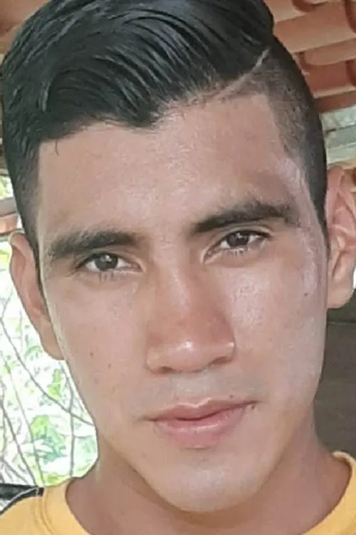 Luciano Chaparro Araujo interpretando a Self