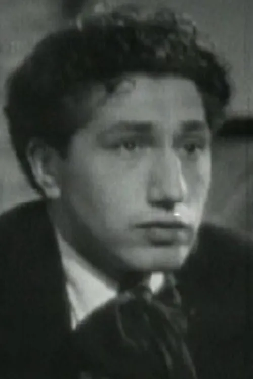 Luciano Hernández de la Vega interpretando a