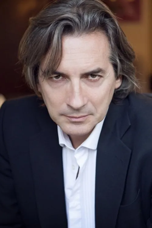 Luciano Roman — personaje: Michele