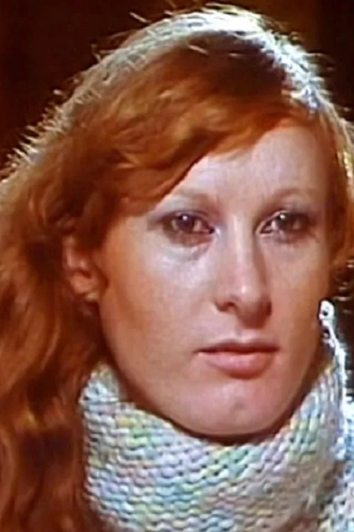 Lucie Doll interpretando a La fausse nonne