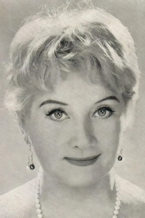 Lucienne Delyle interpretando a La Chanteuse