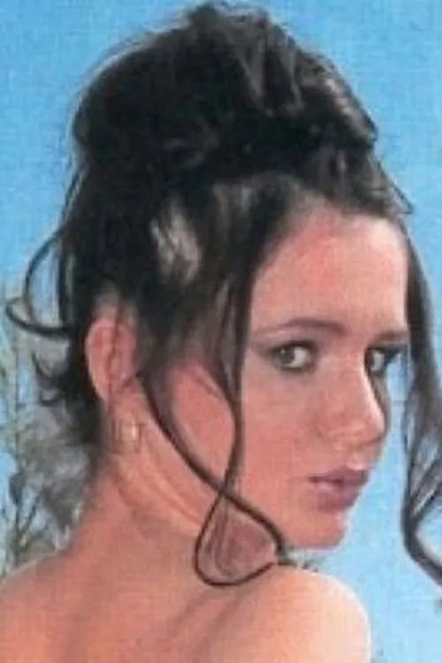 Lucka Savitch interpretando a 