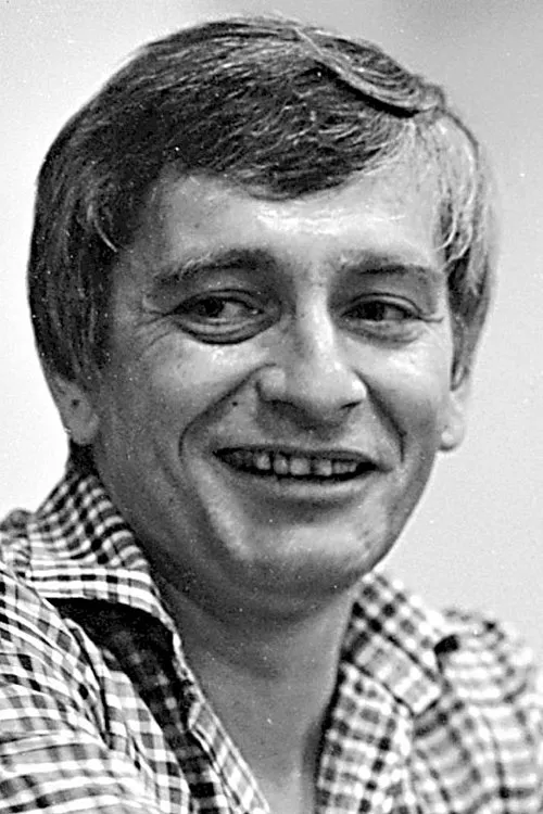 Luděk Nekuda interpretando a Self - Host