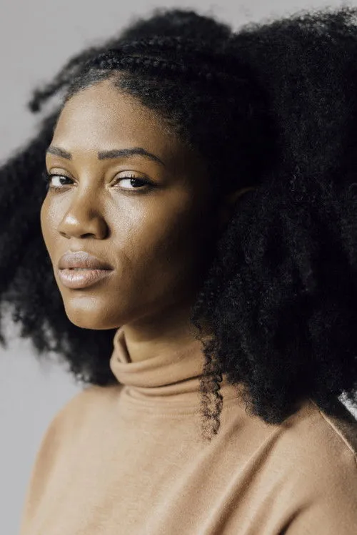 Stephanie Ribeiro ha trabajado con Luedji Luna en 1 ocasiones