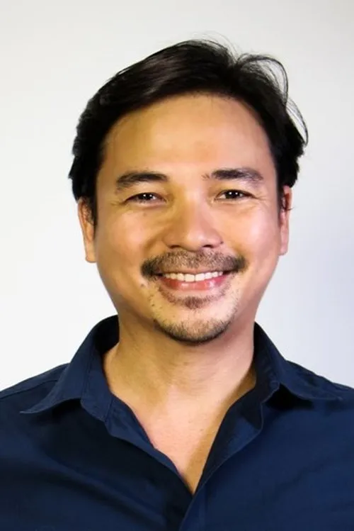 Helga Krapf ha trabajado con Lui Villaruz en 2 ocasiones