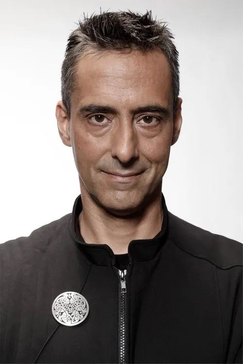 Luís de Matos — personaje: Self