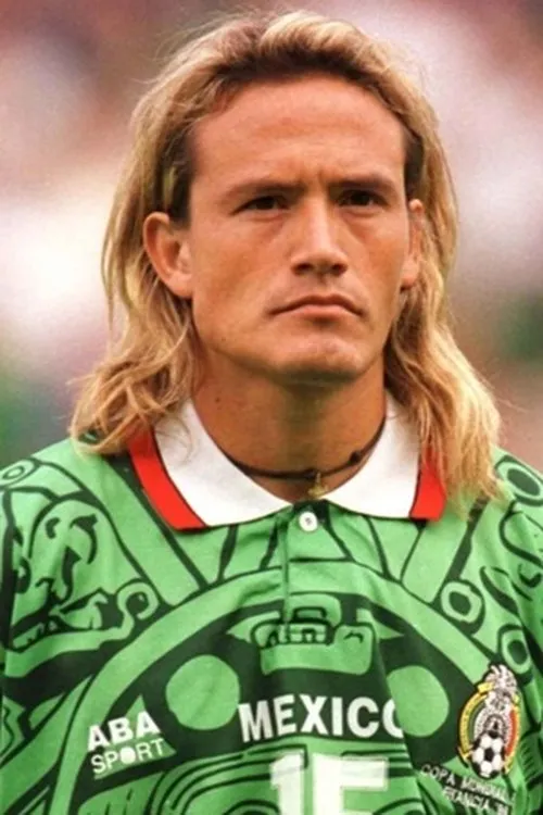 Antonio Carbajal ha trabajado con Luis Hernández en 1 ocasiones