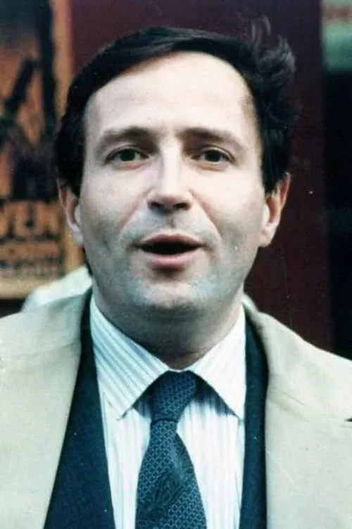 Luís Pavão interpretando a 