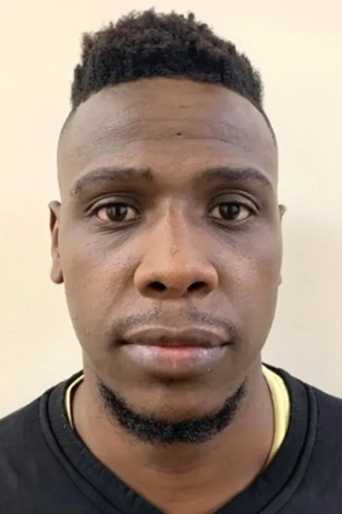 Juan Carrillo ha trabajado con Luis Porozo en 1 ocasiones