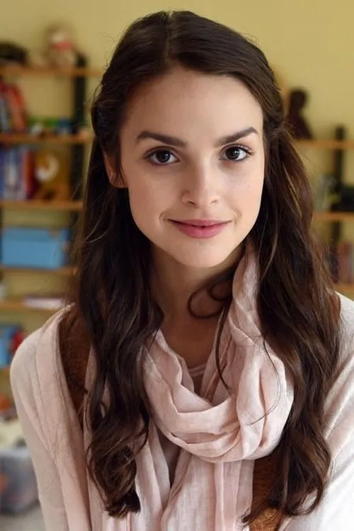 Alice Gruia ha trabajado con Luise Befort en 1 ocasiones