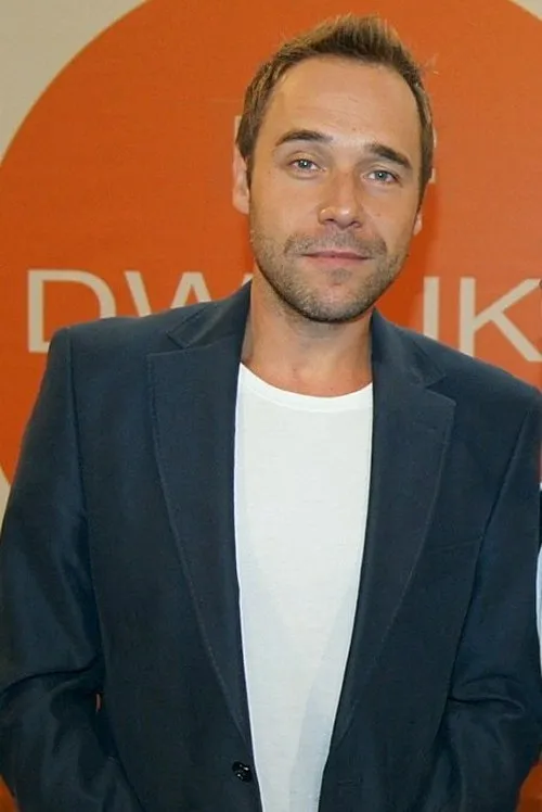 Łukasz Nowicki interpretando a Jan Szymanski w mlodosci