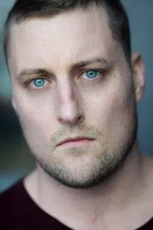 Eloise Winestock ha trabajado con Luke Carroll en 1 ocasiones