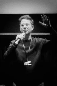 Eli Leonard ha trabajado con Luke Matthews en 1 ocasiones