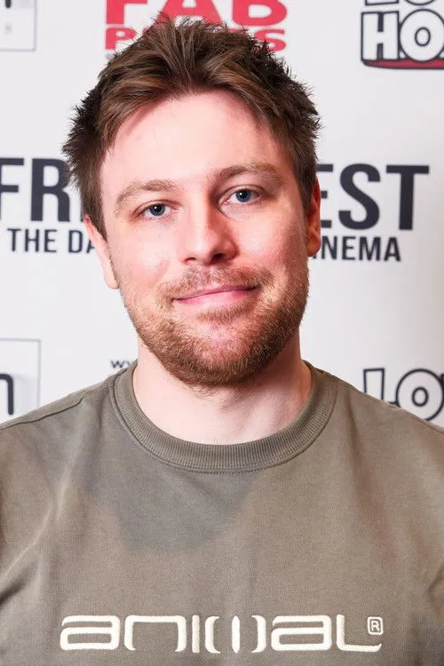 Charlotte Probert ha trabajado con Luke Tedder en 1 ocasiones