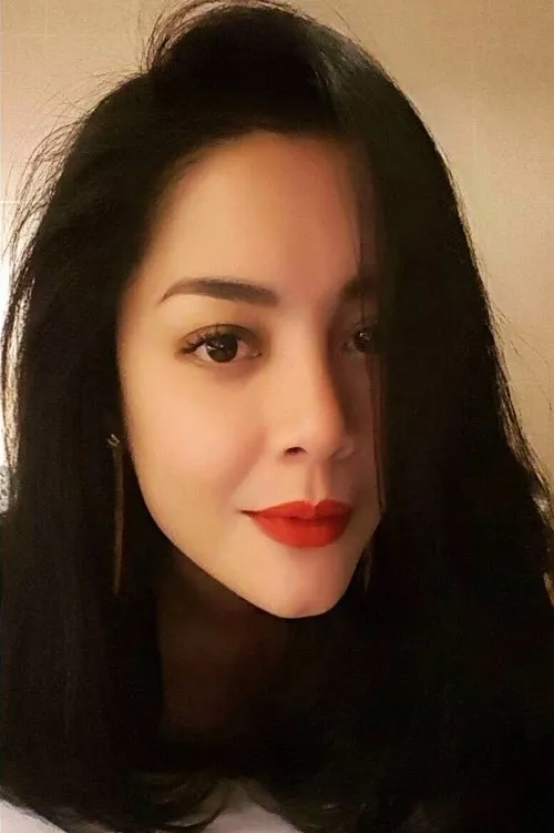 Lulu Tobing — personaje: Indah Sari