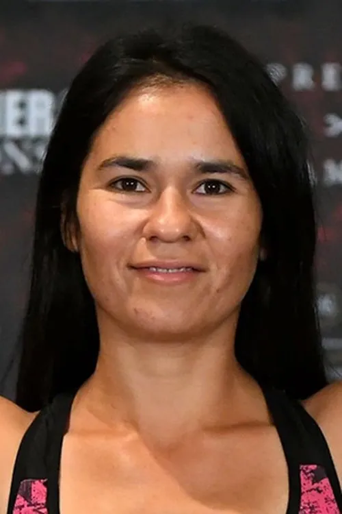 Sharif Bogere ha trabajado con Luna del Mar Torroba en 1 ocasiones