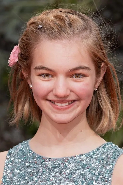 Luna Marie Maxeiner interpretando a Mila Gabriel (Young)