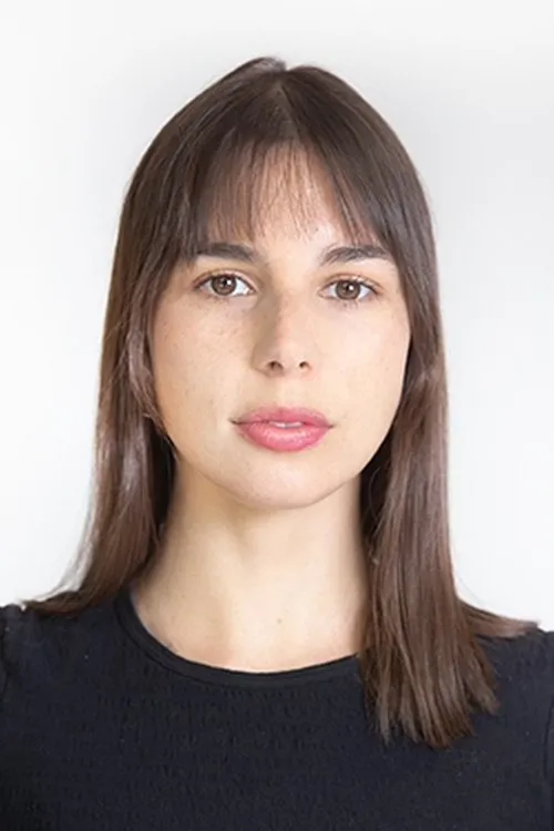 Luna Martínez interpretando a Lily