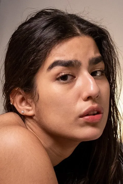 Romeo ha trabajado con Luna Silver en 5 ocasiones