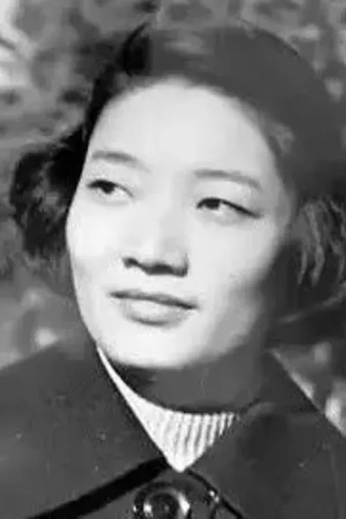 Luo Jingyi interpretando a 