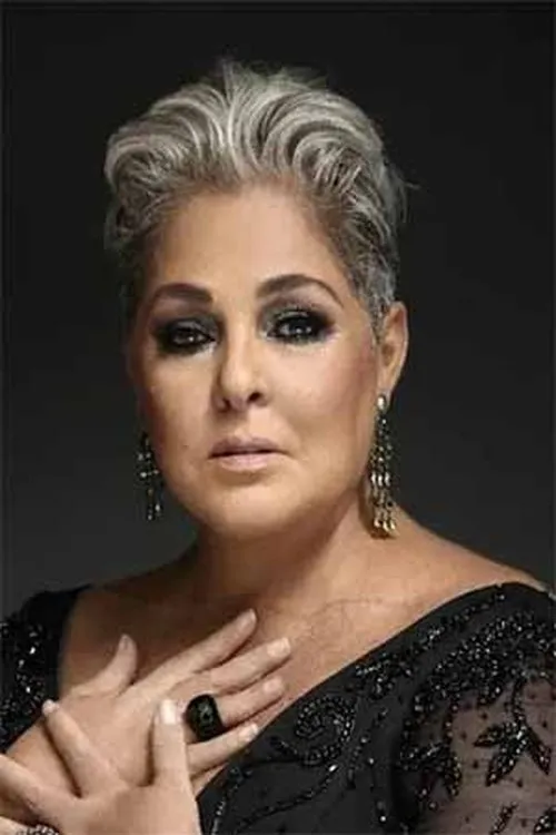 Manoella Torres ha trabajado con Lupita D'Alessio en 1 ocasiones