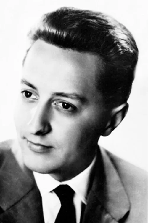 Lutz Jahoda interpretando a Theodor