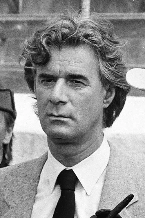 Ernie Lively ha trabajado con Lyman Ward en 3 ocasiones