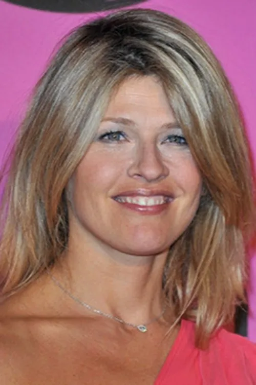 Lynda Lacoste — personaje: Linda Carlick