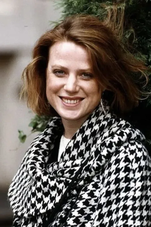 Lynda Steadman — personaje: DS Helen Ash