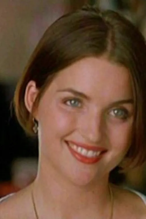 Lynette Walden — personaje: Fay Friendly - Host